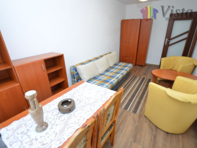 2 Ładne pokoje , duży balkon